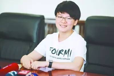 学霸的日常都活出不一样的风范,学霸的生活是多么的丰富多彩