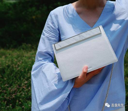 这些包包很是夏天的样子,低调又实用的大牌包包