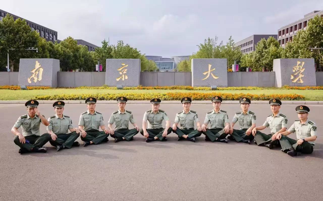 鑱氱劍濂嬫枟闈掓槬,鑱氱劍涓嶅繕鍒濆績绛戞ⅵ鎴愰暱