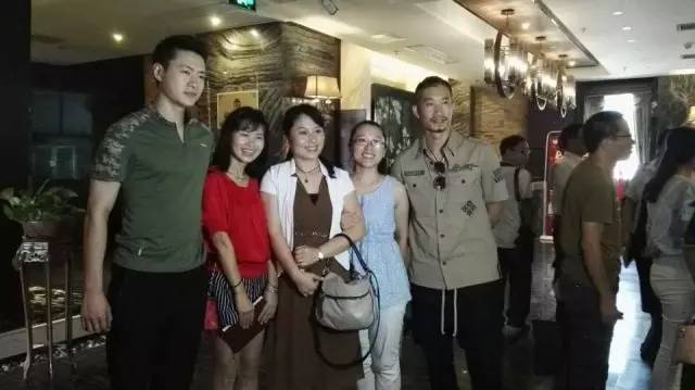 魅力中国城我们一起为凉山加油,魅力中国城城区在行动