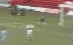 宇乐｜你们是来踢球的，还是来搞笑的？