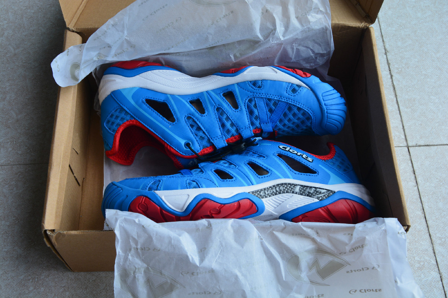 新款户外溯溪涉水鞋,新款溯溪鞋