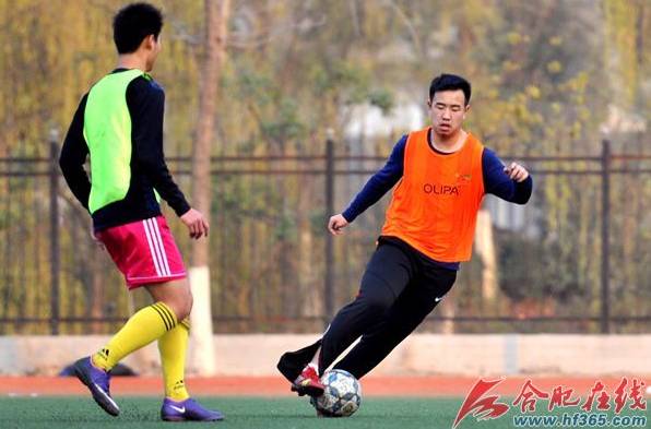 合肥足球特长生上清华,踢足球上清华