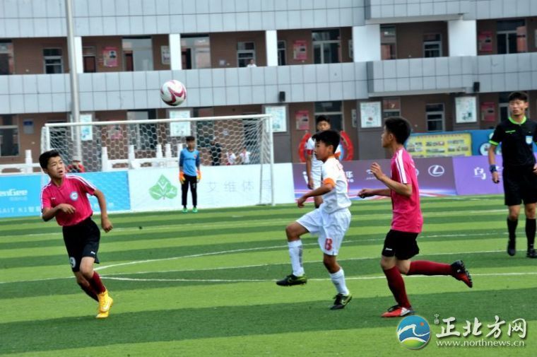 内蒙古“主席杯”校园足球联赛小学组开赛