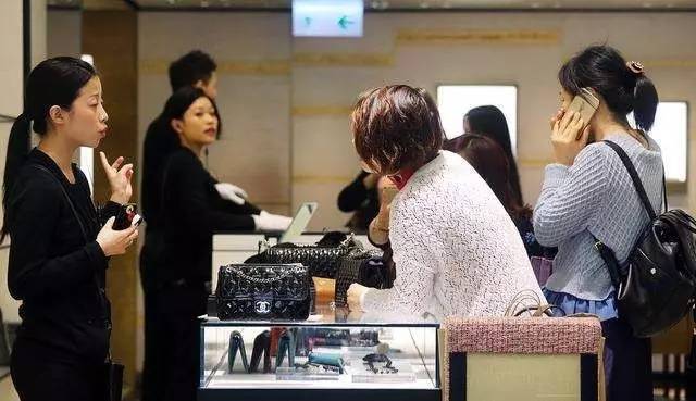 爱买名牌包包,爱买大牌包包