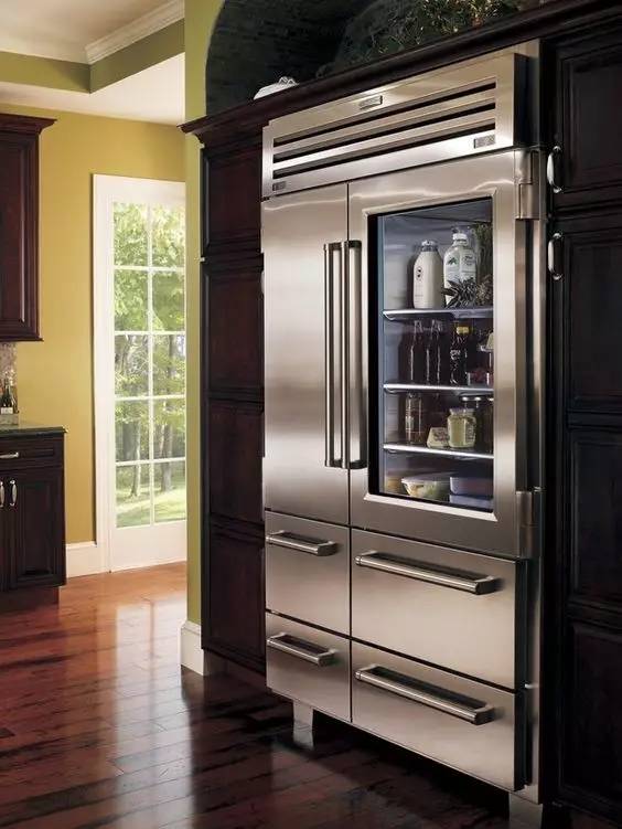 不说了，我赶紧把结霜的冰箱扔了！