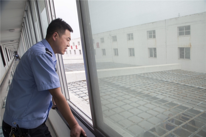 31张大图揭秘神木看守所民警的日常，不能带手机，15分钟巡视1圈