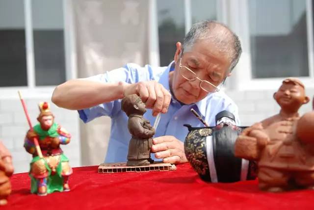 刘少生泥塑作品,刘少生的泥塑图片