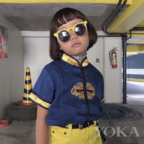 令老阿姨汗颜6岁日本小萝莉把choker玩得这么溜！