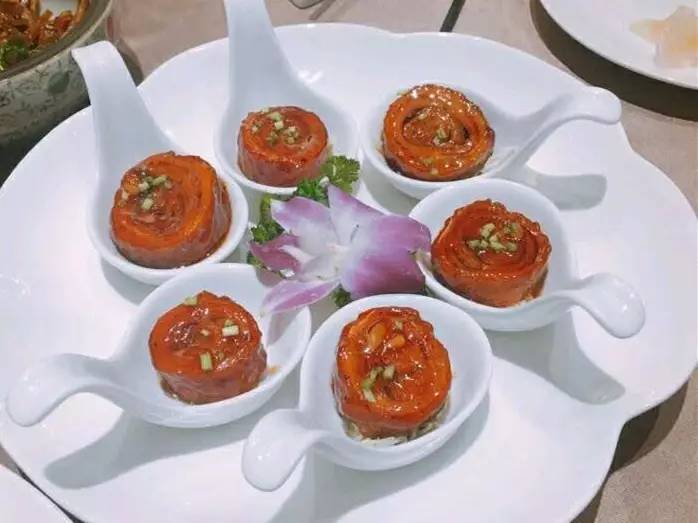 上海好吃不贵的餐厅10人套餐,上海好吃的餐厅评价