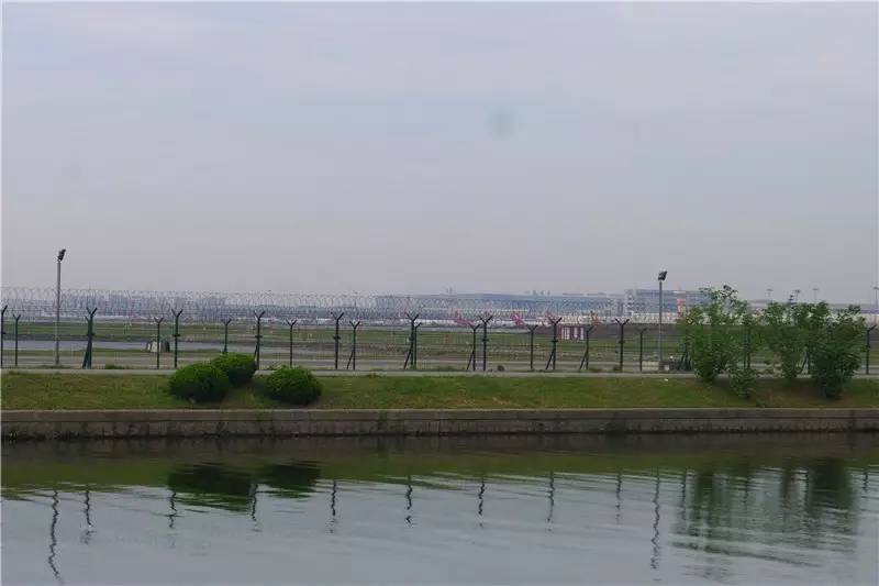 这条路越来越美,这条路18弯