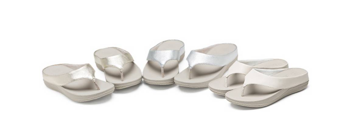 百搭拖鞋选哪一款便宜又好穿,好看又好穿还百搭还不发臭的拖鞋