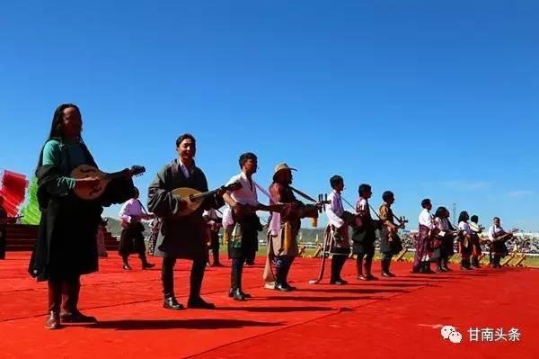 纵马扬鞭御风飞行丨九色甘南香巴拉·玛曲第十一届格萨尔赛马节隆重开幕