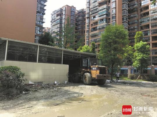 群众反映油漆味刺鼻双流环保清晨突袭问题企业