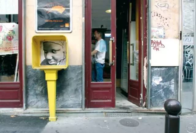 在墙壁上乱涂乱画的现象,为什么有些人喜欢在纸上乱涂乱画