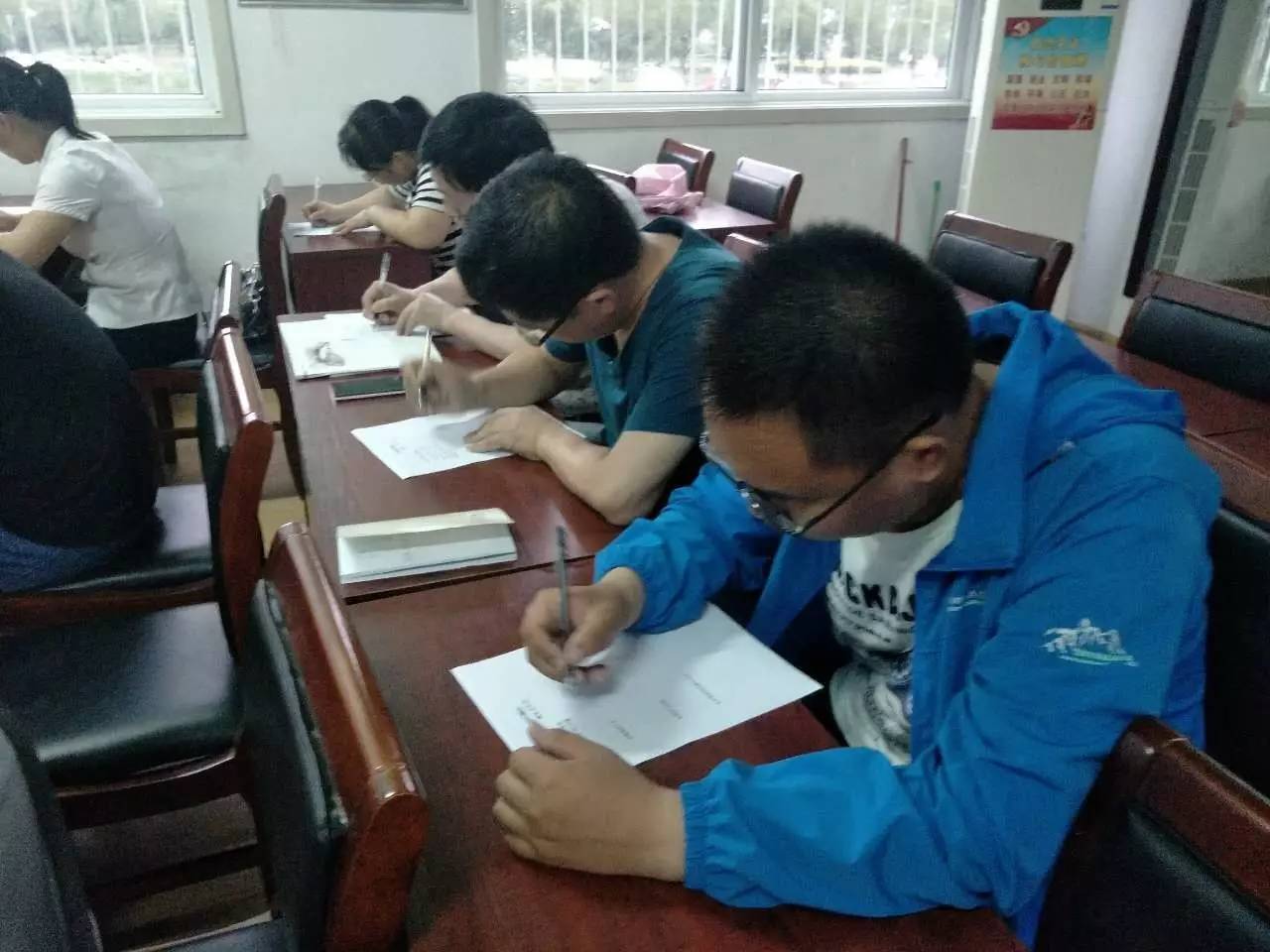 快乐童年放飞梦想诗歌,快乐校园梦想起航