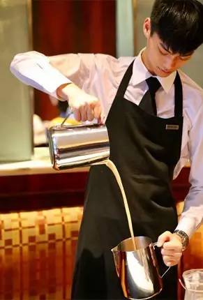 遭“我们是谁”漫画爆袭后，论如何用美食来治愈小确丧？