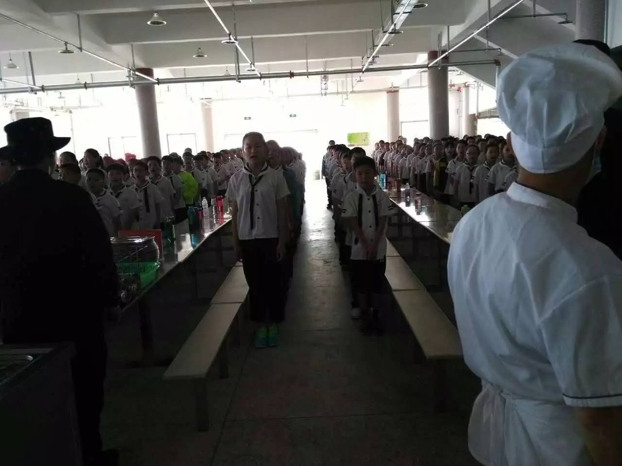 快乐童年放飞梦想诗歌,快乐校园梦想起航