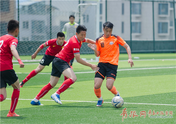 青岛两支足球队,青岛两支球队