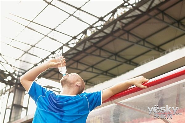 顽固汗渍清洗小妙招,夏季汗渍怎么洗