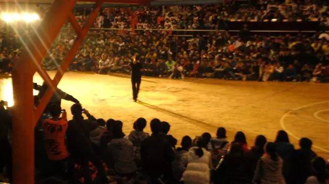 新宜宾三中,谢谢你三个字的歌词