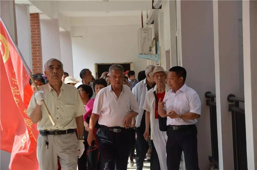 快乐童年放飞梦想诗歌,快乐校园梦想起航