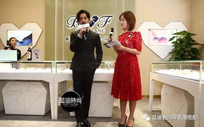 男明星白敬亭扮女装,男明星冬季穿搭白敬亭