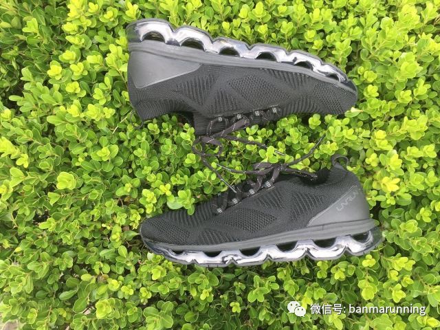 400左右又轻又有缓震的跑鞋,国产跑鞋大体重减震效果好的鞋