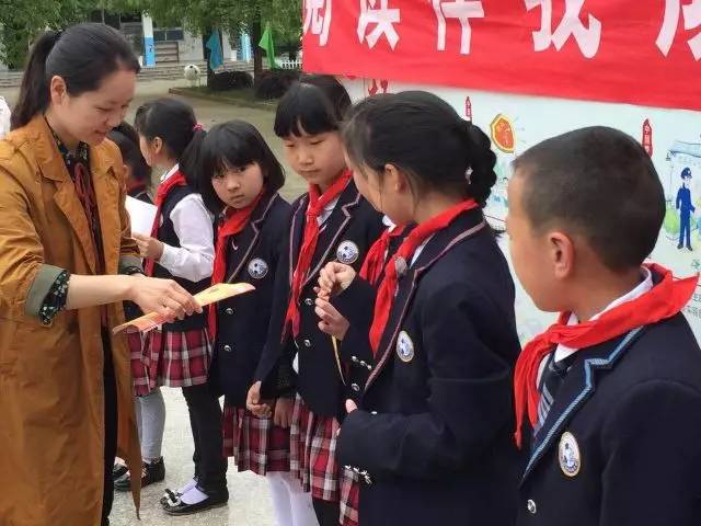 常山英才丨蒋晓燕：教学管理“两手抓”成绩特色“都不落”