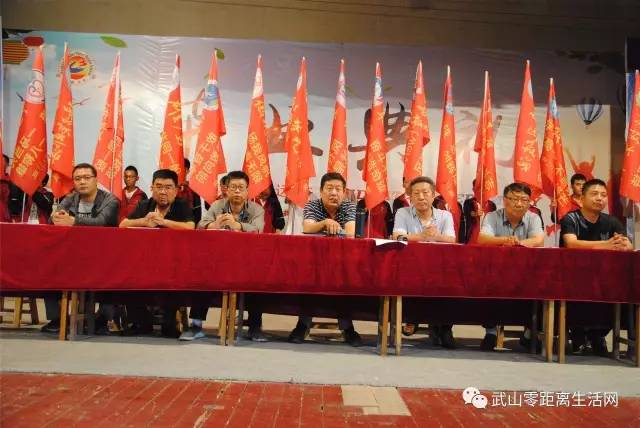 「青春关注」武山三中2017届高考表彰大会暨2018届高三级誓师大会隆重举行