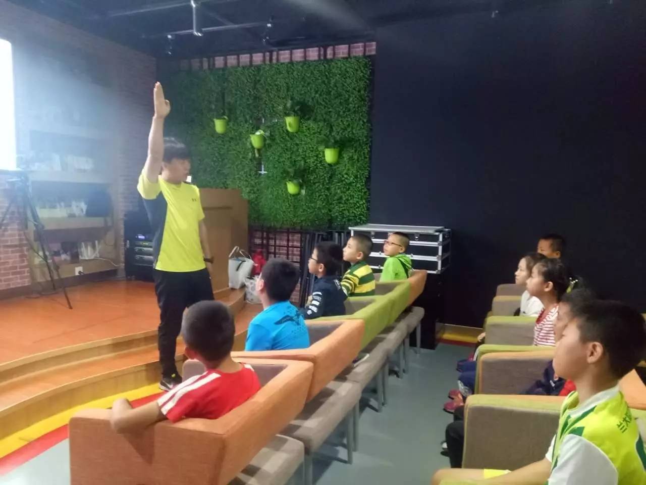 兰州封闭式青少年运动训练营,兰州新区青少年训练营