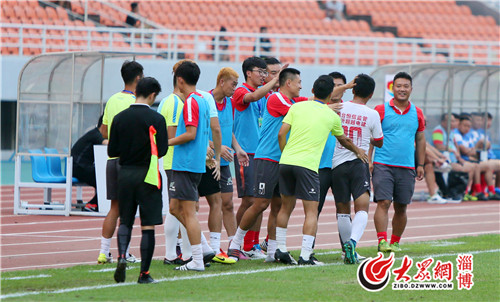 三战全胜小组第一出线,三战零进球失7球