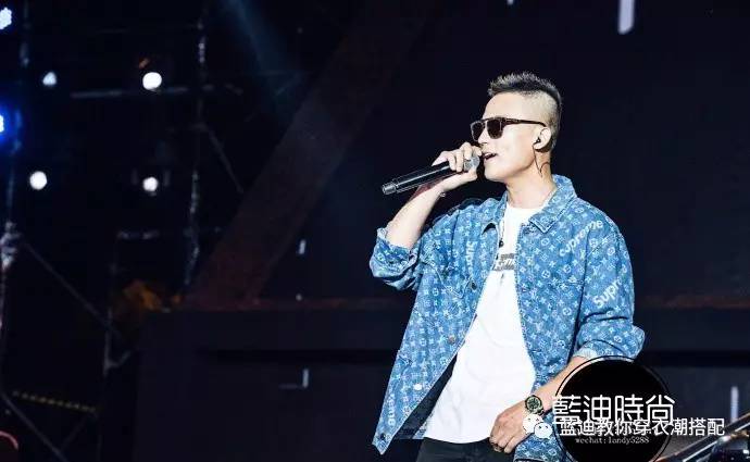 男明星白敬亭扮女装,男明星冬季穿搭白敬亭