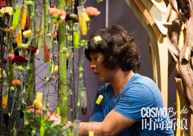 AlexChoi｜这位拿着偶像派人设的韩国大叔玩起花艺，还成了世界杯冠军！