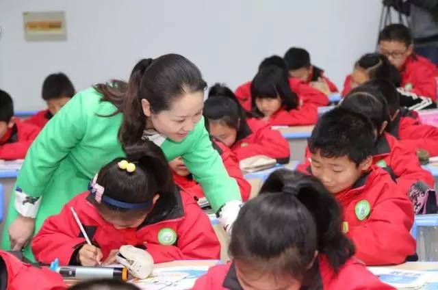 常山英才丨蒋晓燕：教学管理“两手抓”成绩特色“都不落”