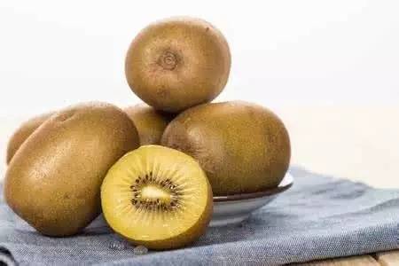 吃什么水果可以减肚子上的肉,吃哪些水果可以减肚子