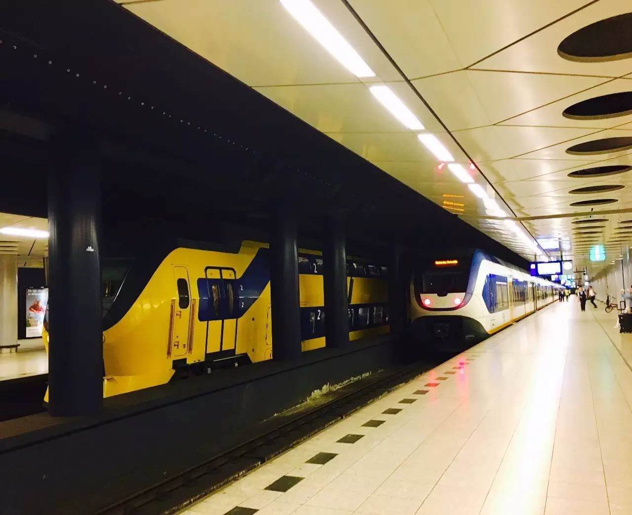 坐火车欧洲旅行,坐着火车游欧洲