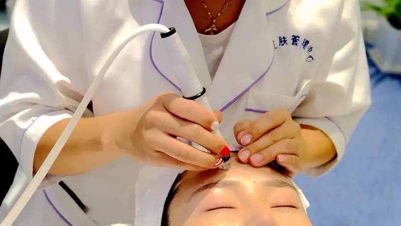 「探店」高圆圆、王丽坤都用的“神器”！银川这家店让你丢掉美颜相机！