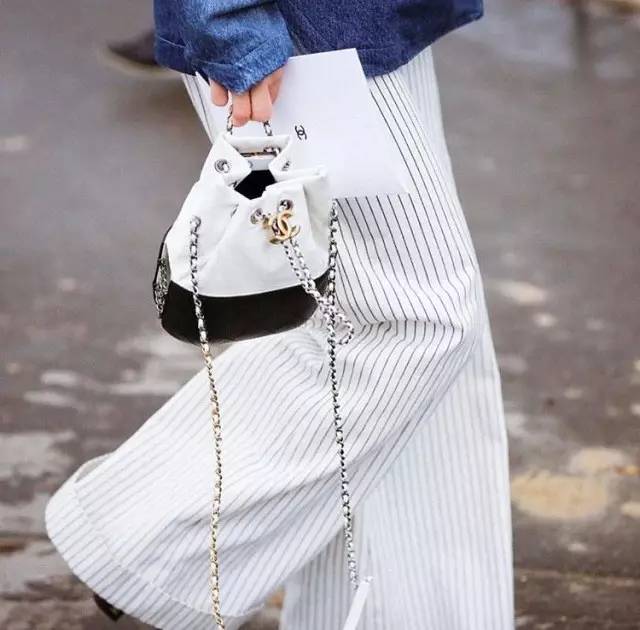 有没有好看的双肩包推荐啊,又好看又舒服的双肩包