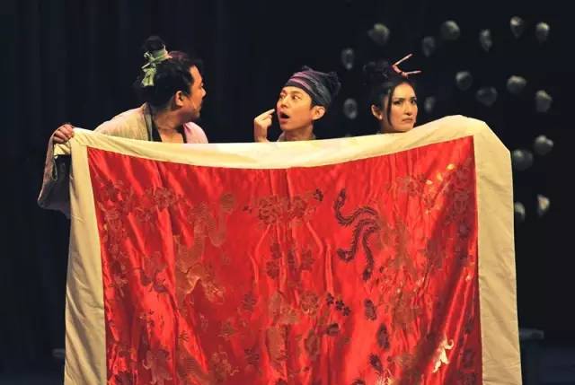 话剧艺人比明星艺人厉害,话剧艺人比影视艺人厉害