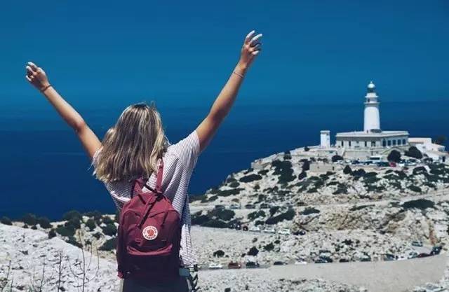 有没有好看的双肩包推荐啊,又好看又舒服的双肩包