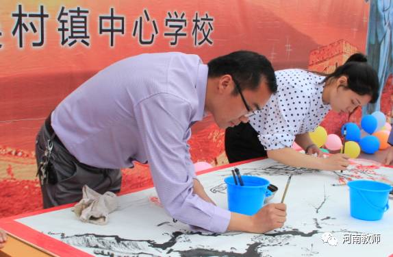 马上要开学，这所农村学校又有9位老师调进县城了……乡村学校面临的难题，有解吗？