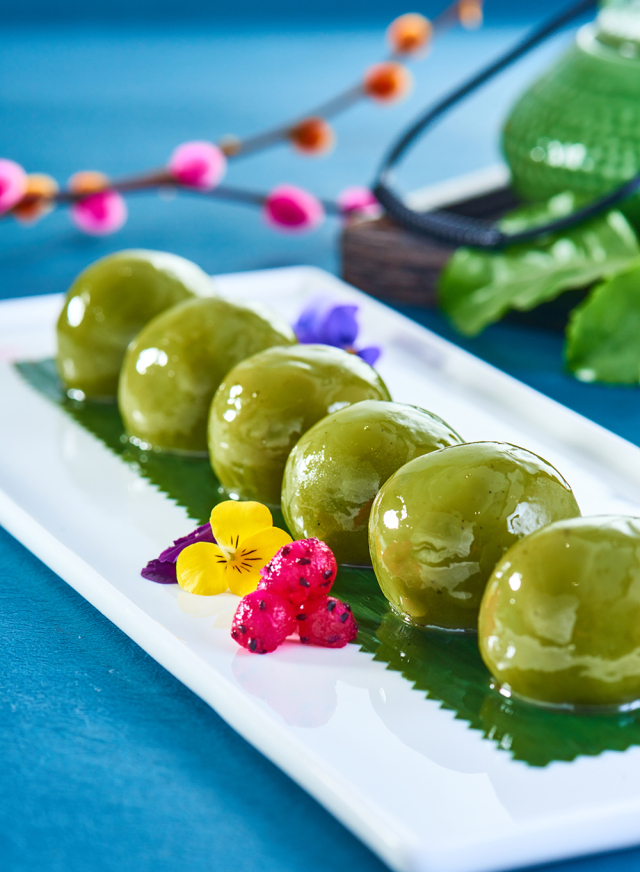 歪？别的小朋友都去吃好吃的了，你啥时候带我去啊？