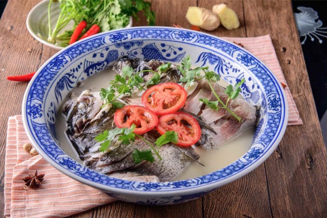 歪？别的小朋友都去吃好吃的了，你啥时候带我去啊？