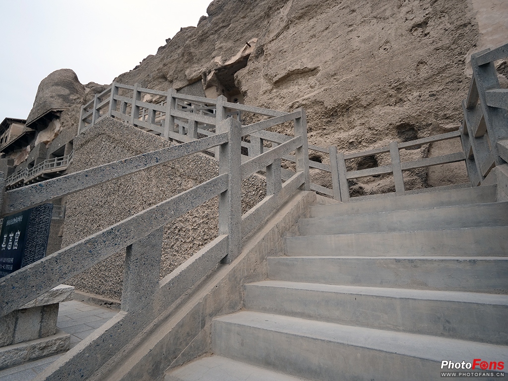 松下8-18mm二代有防抖吗,松下25mm1.7镜头测评