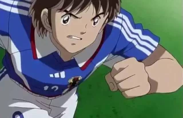 「开场哨」里皮：中国孩子只打乒乓球，重视青训是好的开端；国安青训外教：球员文化程度决定职业生涯高度；富力青训藏中国足球神童