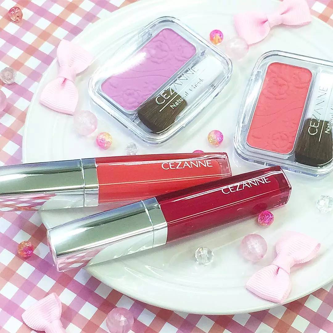 哪个彩妆品牌最好用又便宜又好看,最近几年火起来的彩妆品牌