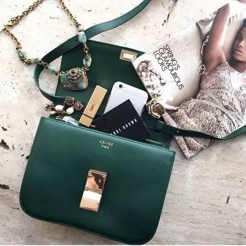 为什么每个女人都拥有一个钻戒,为什么女人都想拥有celine