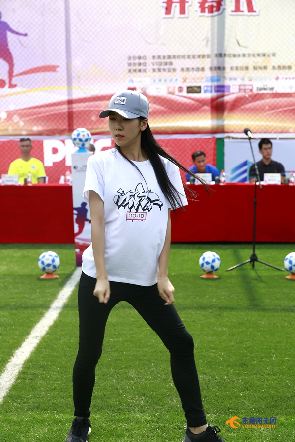 校友齐聚燃热血青春第二届东莞全国高校校友足球联赛开波