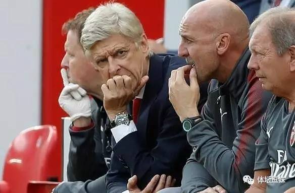 逗妹说转会：风骚的巴黎失意的巴萨阿森纳